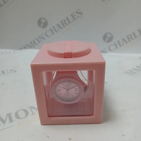 ICE WATCH PINKBOXED