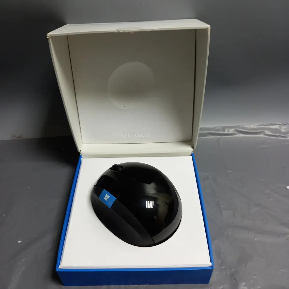 BOXED MICROSOFT SCULPT ERGONOMIC WIRELESS MOUSE