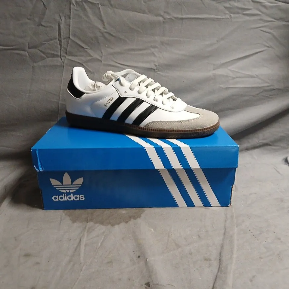 ADIDAS SAMBA TRAINERS – WHITE WITH BLACK STRIPES, GREY SUEDE TOE