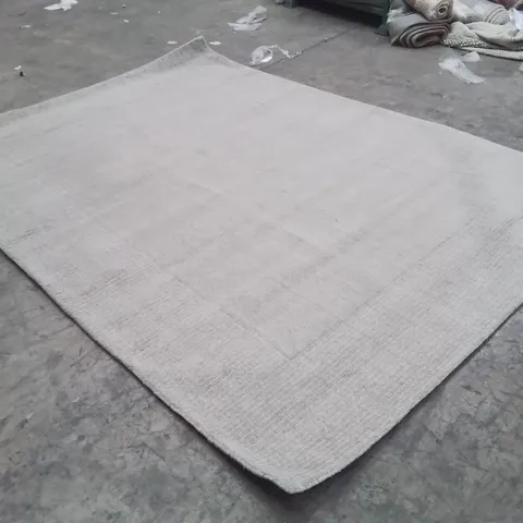 QUALITY DESIGNER AREA RUG - APPROXIMATELY 290X200CM