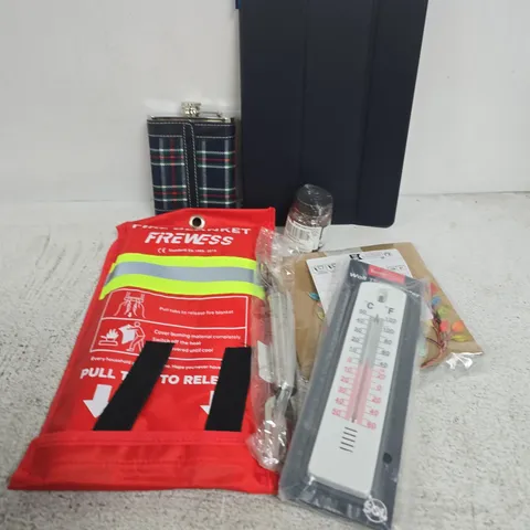 APPROXIMATELY 15 ASSORTED HOUSEHOLD ITEMS TO INCLUDE FIRE BLANKET, WALL THERMOMETER, TABLET CASE, ETC