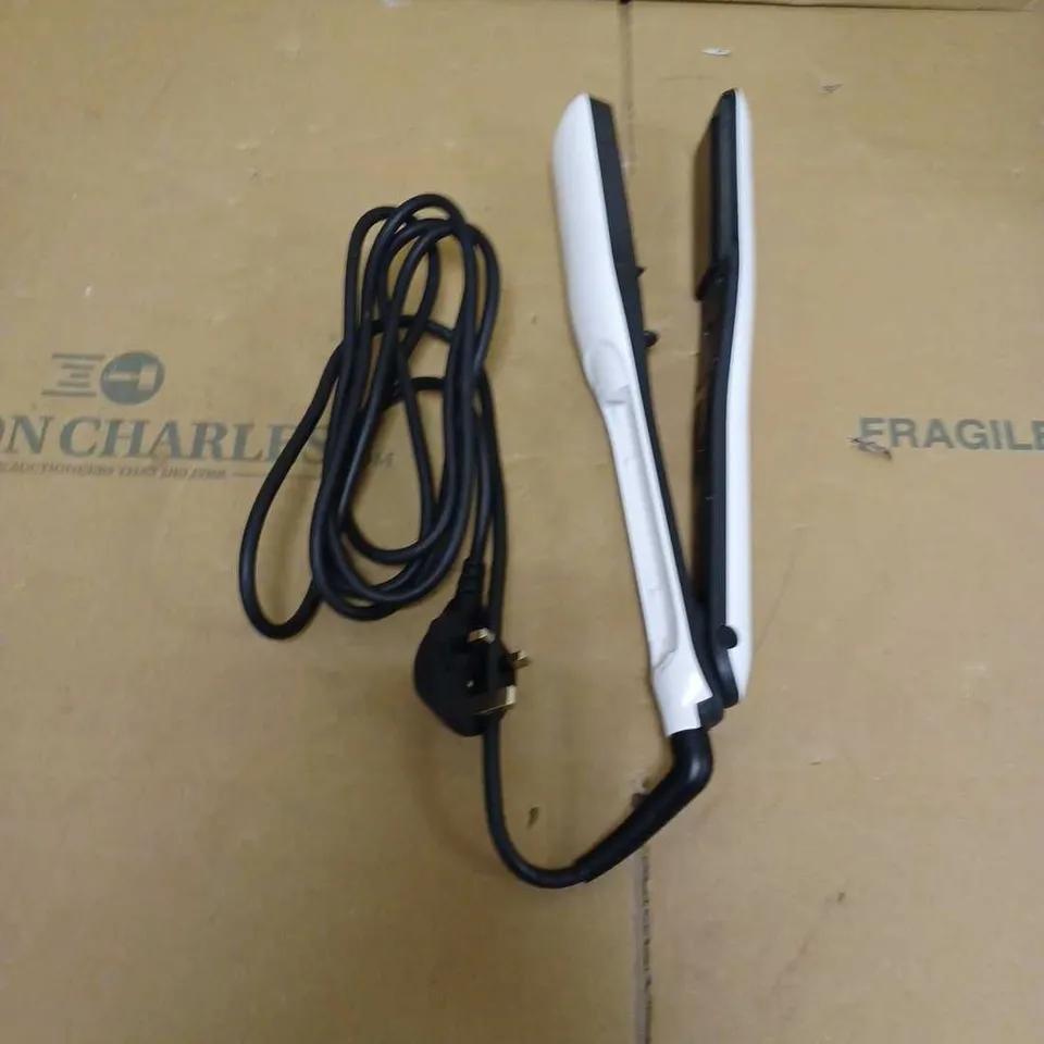 L'ORÉAL PROFESSIONNEL STEAMPOD 3.0 STEAM HAIR STRAIGHTENER 