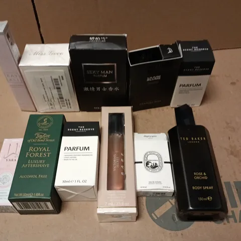 LOT OF 11 ASSORTED FRAGRANCE ITEMS TO INCLUDE TED BAKER BODY SPRAY, SCENT RESERVE PARFUMS AND VICTORIAS SECRET TRAVEL SPRAY
