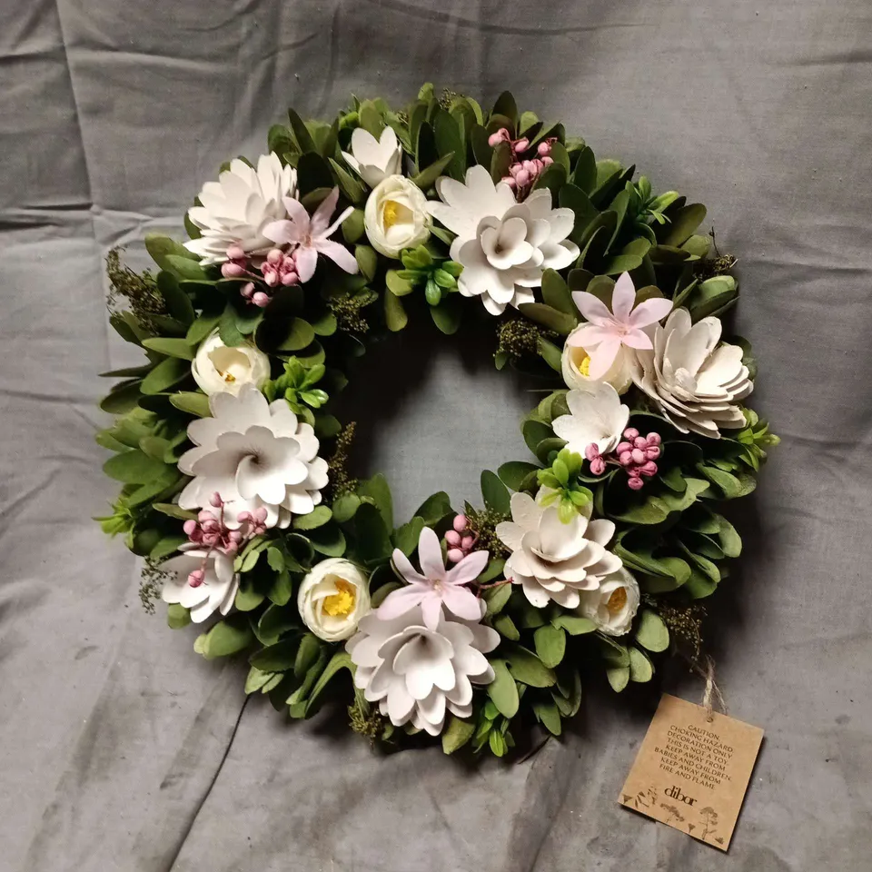 DIBOR HANDMADE FLOWER WREATH ORNAMENT BOXED