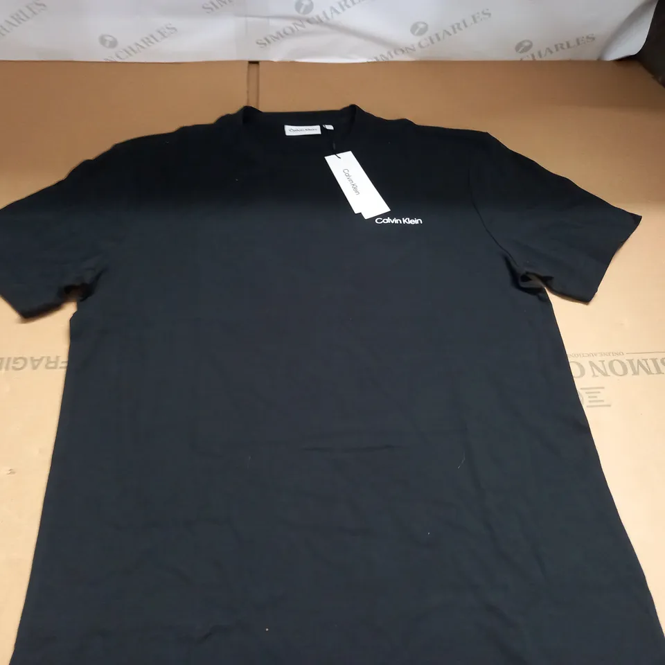 CALVIN KLEIN BLACK T-SHIRT - L