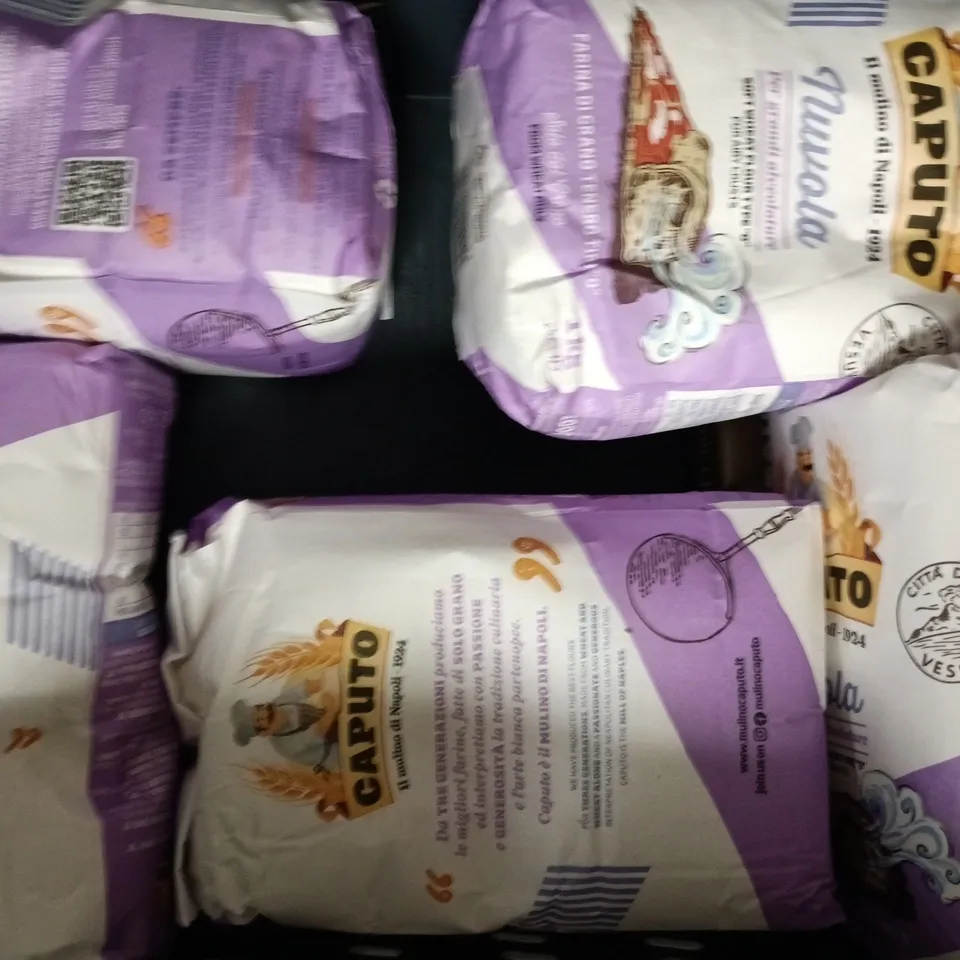 APPROXIMATELY 8 ASSORTED FOOD AND DRINK ITEMS TO INCLUDE RINGTONS, CAPUTO, ETC