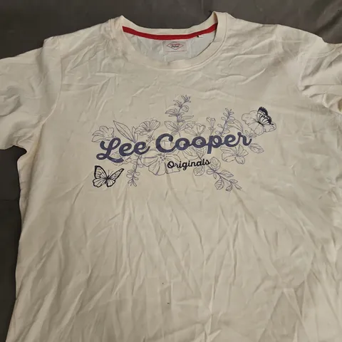 LEE COOPER ORIGINALS SLOGAN TEE - SIZE 18