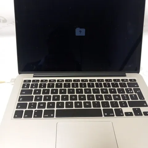 APPLE MACBOOK PRO (A1502 EARLY 2015)