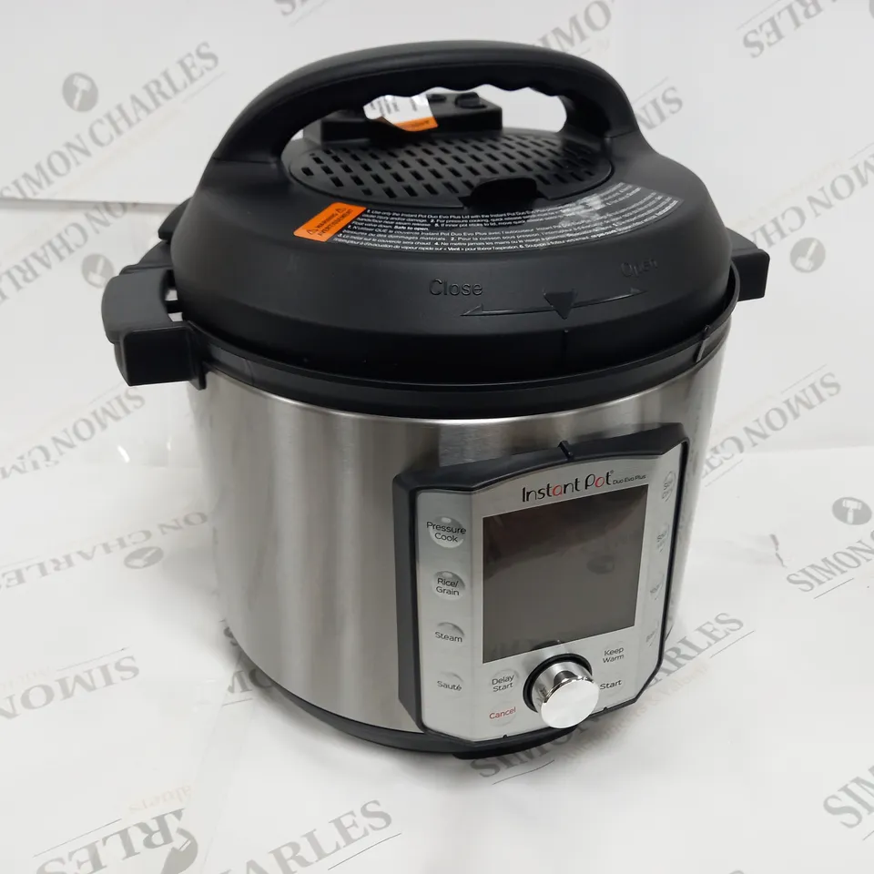 BOXED INSTANT POT DUO EVO PLUS 10-IN-1 PRESSURE COOKER 