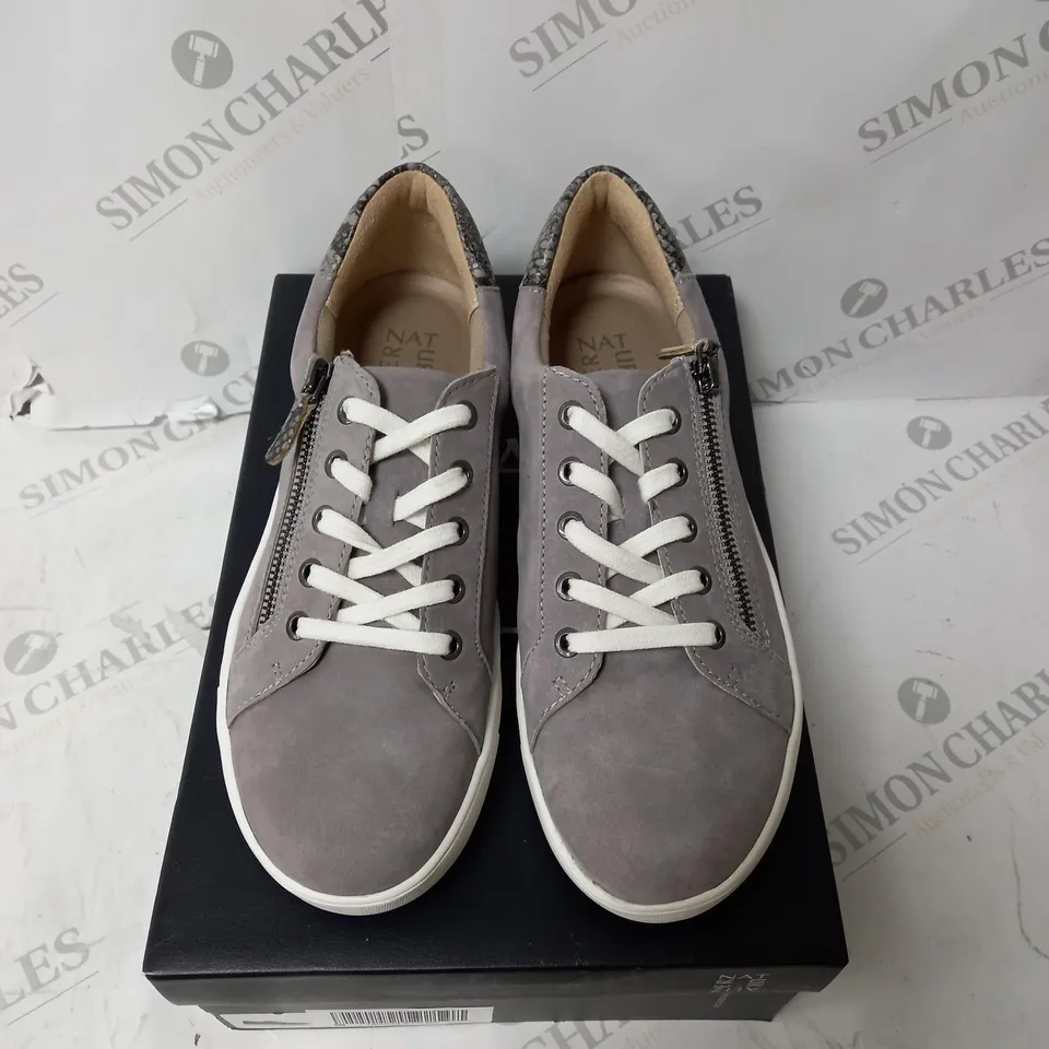 BOXED NATURA SNAKE SKIN PRINTED TRAINER - SIZE 6.5
