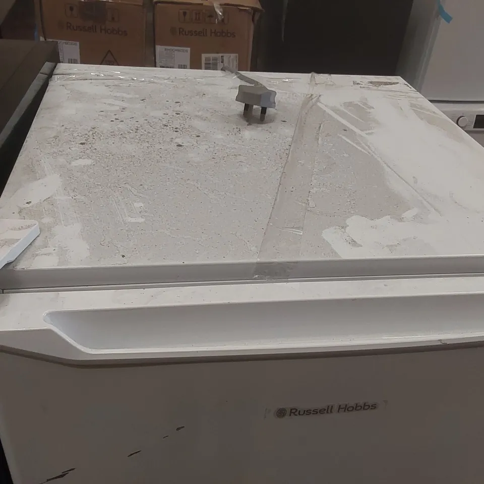 RUSSELL HOBBS UPRIGHT FRIDGE