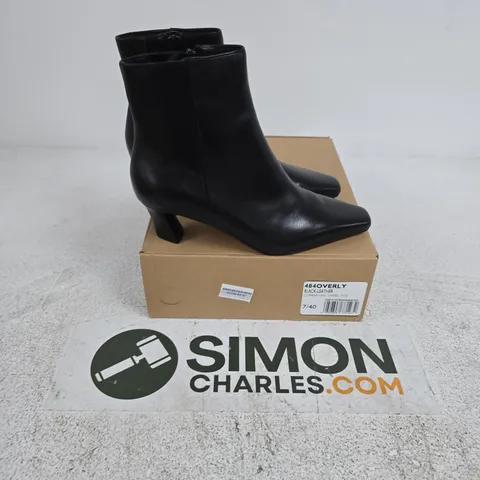 BOXED PAIR OF DUNE LONDON COMMA HEEL CHISEL TOE IN BLACK - SIZE 7