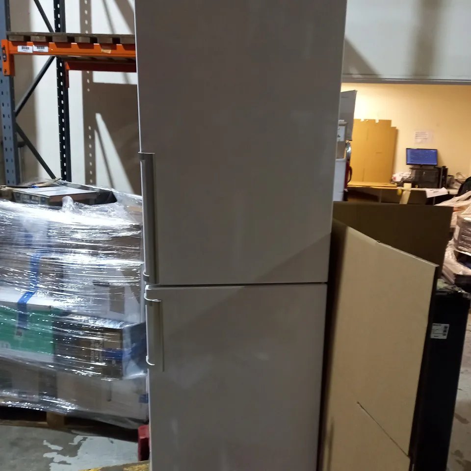 CANDY CVNB6182WH5KN FREESTANDING FRIDGE FREEZER