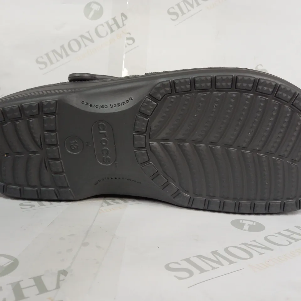 BOXED PAIR OF CROCS BAYA CLOGS IN GREY UK SIZE M12