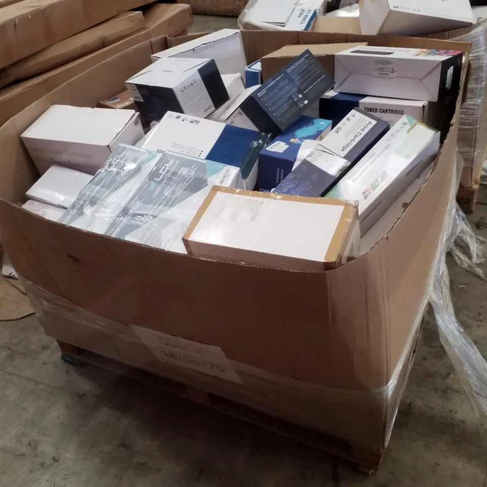 PALLET CONTAINING ASSORTED TONER CARTRIDGES 