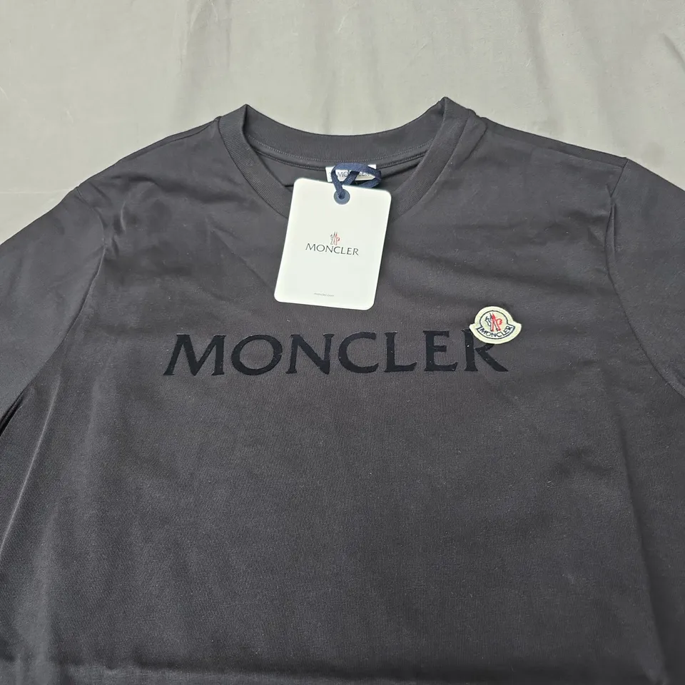MONCLER LOGO TEE - SIZE M