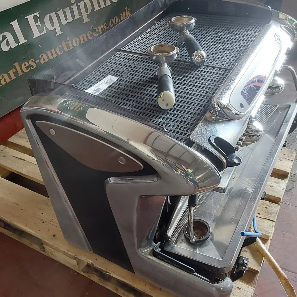 FAEMA EMBLEMA 2 GROUP COMMERCIAL COFFEE ESPRESSO MACHINE 