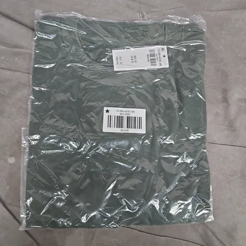 BAGGED ABERCROMBIE & FITCH PREMIUM HEAVYWMEDIUMEIGHT TEE CROPPED FIT IN GREEN - 