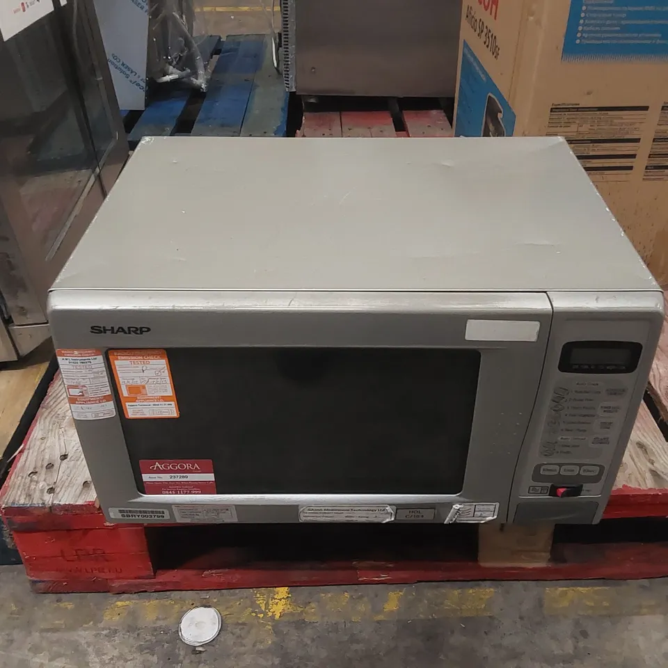 SHARP 900W MICROWAVE OVEN