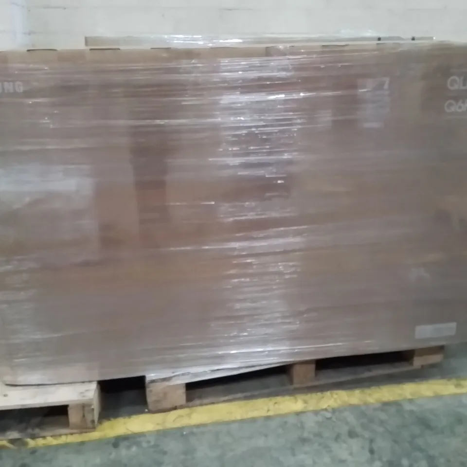 PALLET CONTAINING APPROXIMATELY 7 DAMAGED TVS
