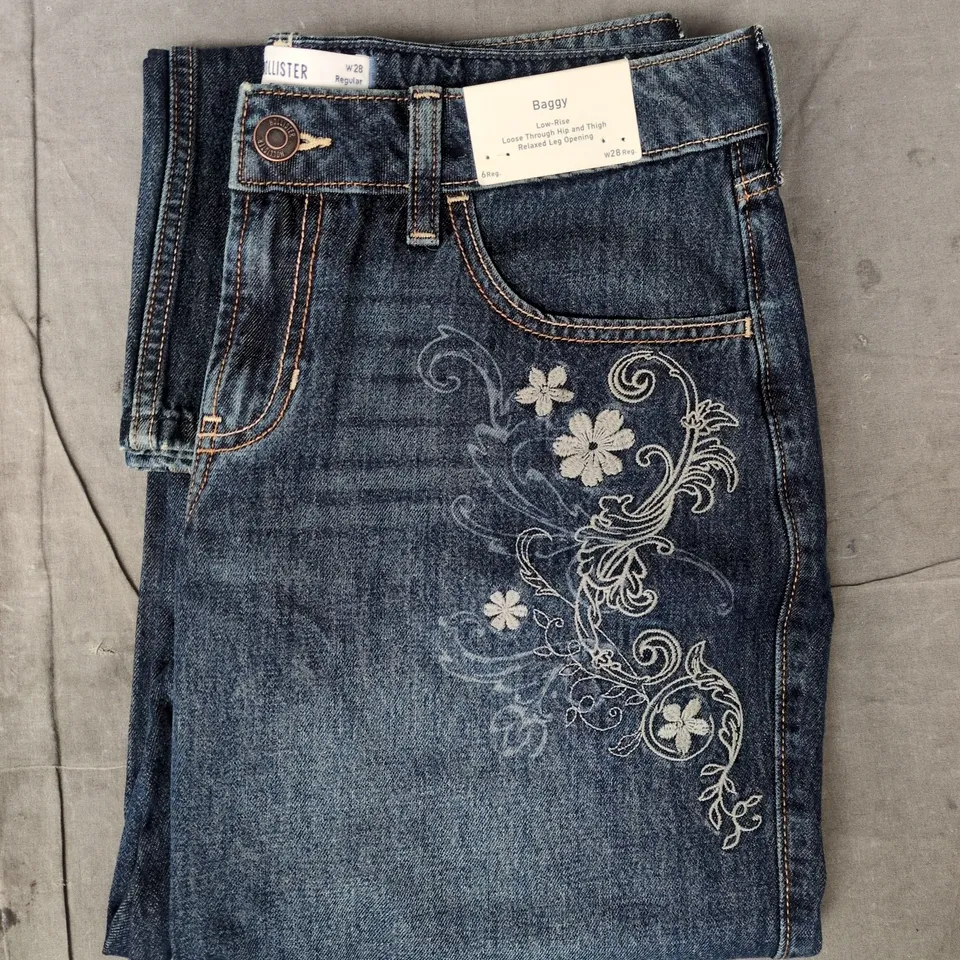 BAGGED HOLLISTER BAGGY LOW-RISE JEANS IN BLUE SIZE 28 REGULAR