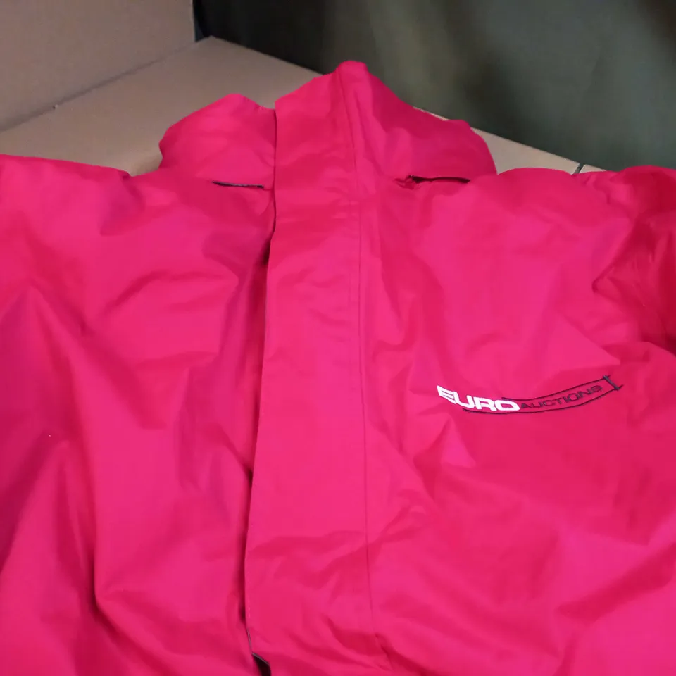 REGATTA PROFESSIOAL WATERPROOF INSULATED RED WINTER JACKET - XL