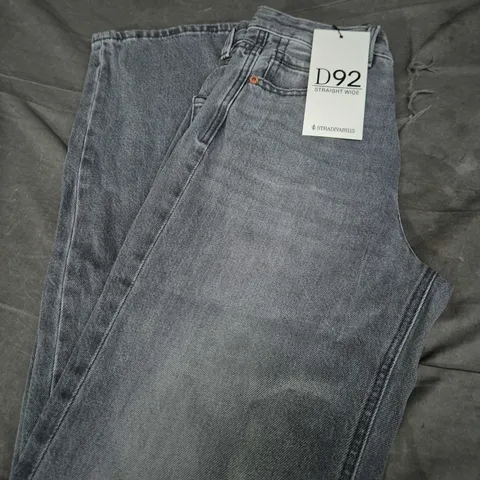 STRADIVARIUS JEANS D92 STRAIGHT WIDE – LIGHT GREY DENIM SIZE 8