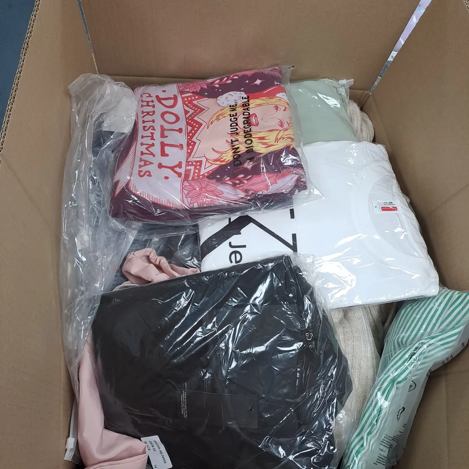 BOX OF APPROX. 50 ASSORTED CLOTHING VARYING IN SIZE/COLOUR/STYLE TO INCLUDE:  TOPS, TROUSERS, JUMPERS