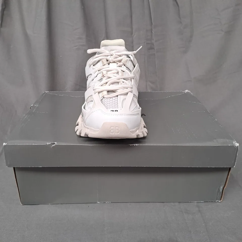 BOXED PAIR OF BALENCIAGA SNEAKERS IN WHITE UK SIZE 5
