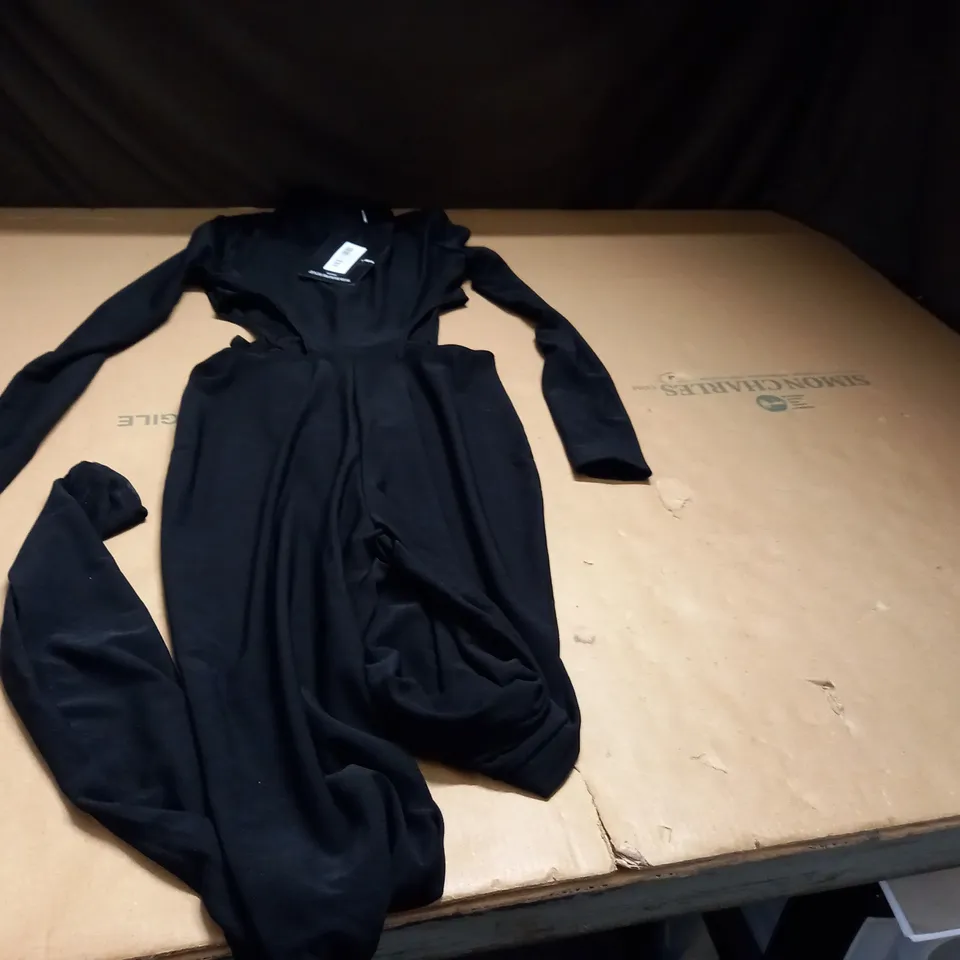 BLACK PRETTY LITTLE THING SLINKY HIGH NECK SIDE CUT OUT JUMPSUIT UK SIZE 6