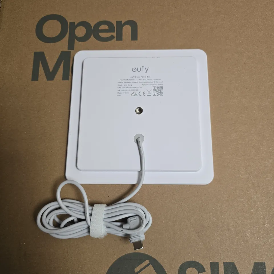 UNBOXED EUFY 3W SOLAR PANEL