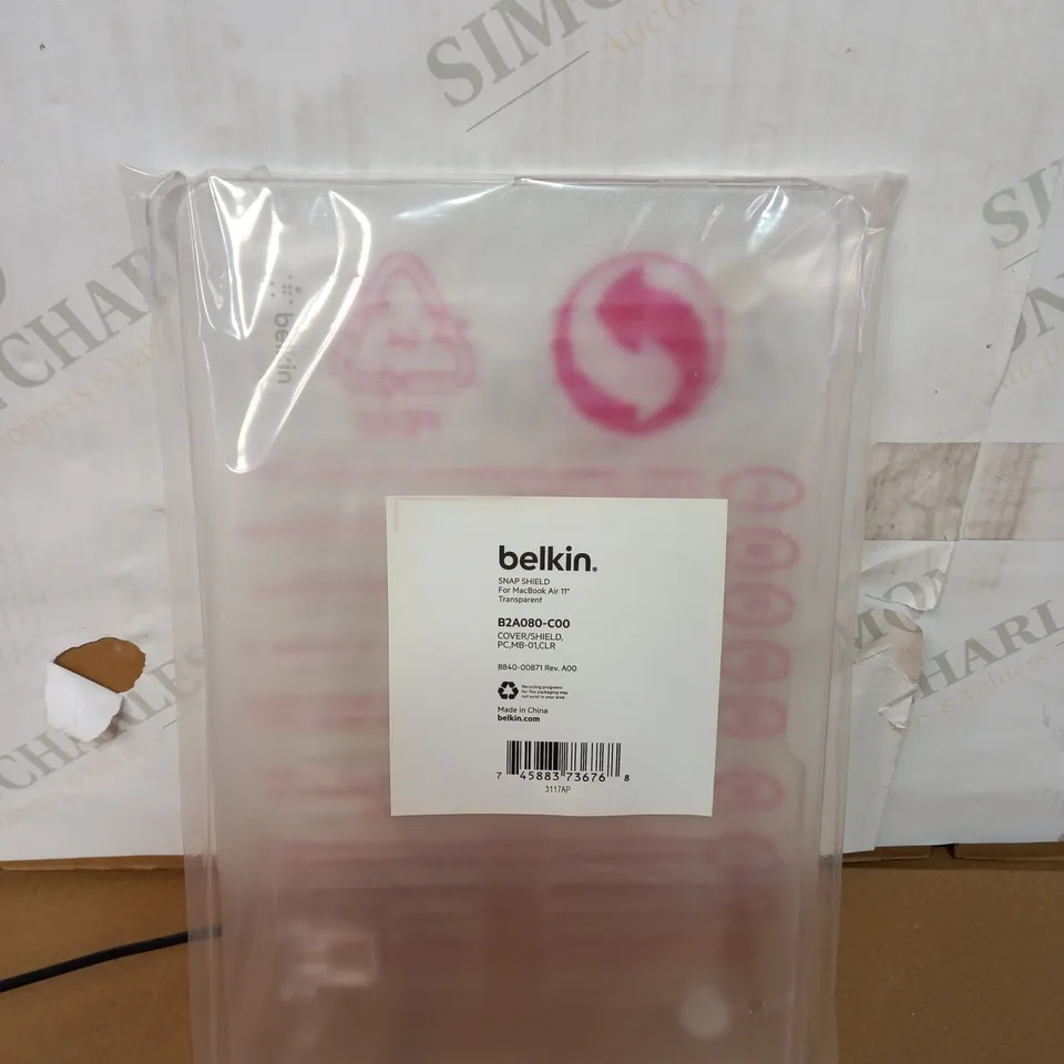 LOT OF 10 BELKIN SNAP SHIELDS FOR MACBOOK AIR 11 - TRANSPARENT