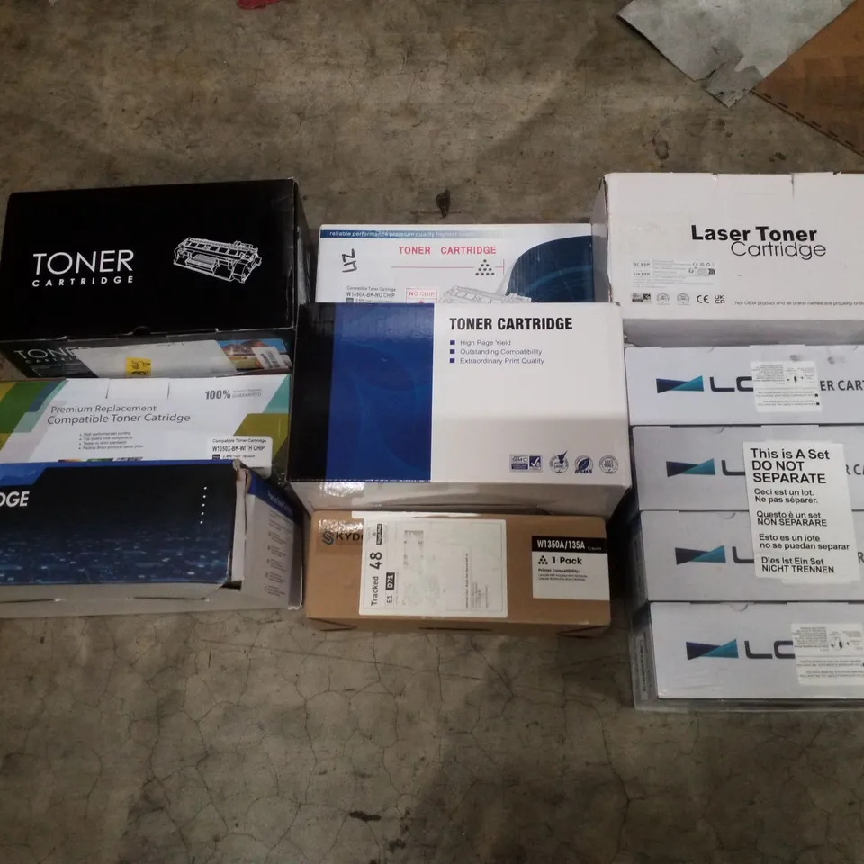 PALLET CONTAINING ASSORTED TONER CARTRIDGES 