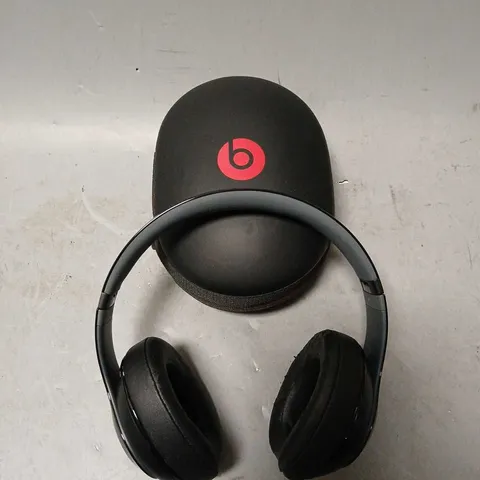 BEATS STUDIO BLACK HEADPHONES