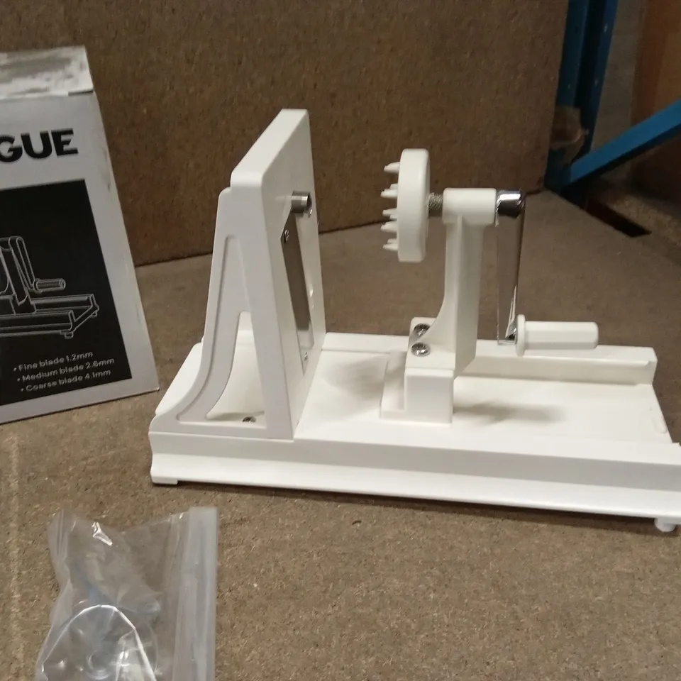BOXED VOGUE JAPANESE TURNING VEGETABLE SLICER 
