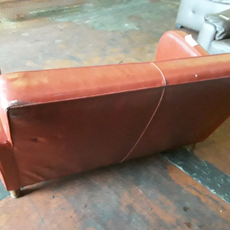 RETRO TWO SEAT RED BAR/PUB SOFA