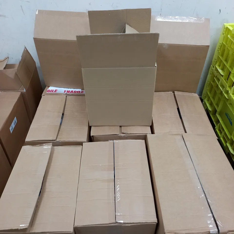 APPROXIMATELY 36 BOTTLES OF WASHABLE GLUE (36X5L) - COLLECTION ONLY
