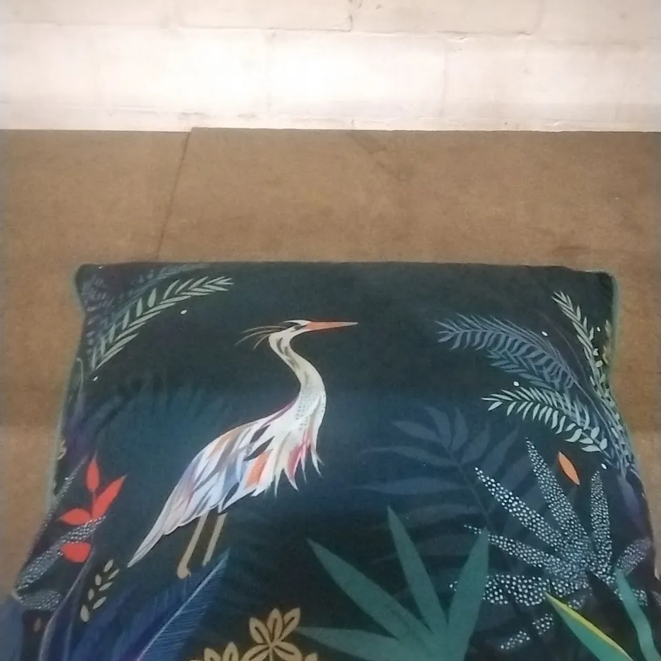 SMALL COLOURFUL BIRD CUSHION 