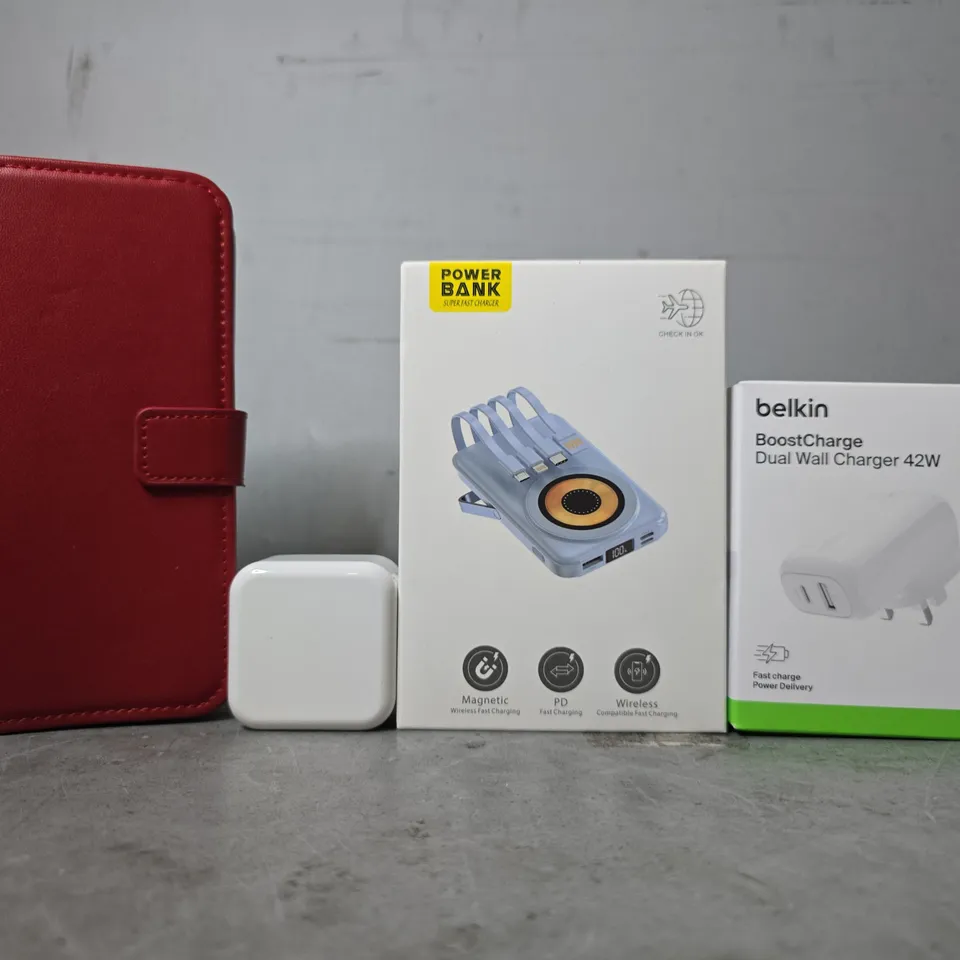 APPROXIMATELY 14 ASSORTED ITEMS TO INCLUDE - PHONE CASES , BELKIN CHARGER , POWER BANK ETC