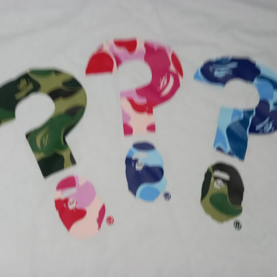 A BATHING APE WHITE T-SHIRT - M