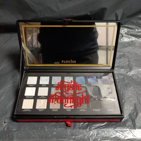 BOXED P.LOUISE MYSTIC MOONLIGHT PALETTE FOR EYES AND FACE