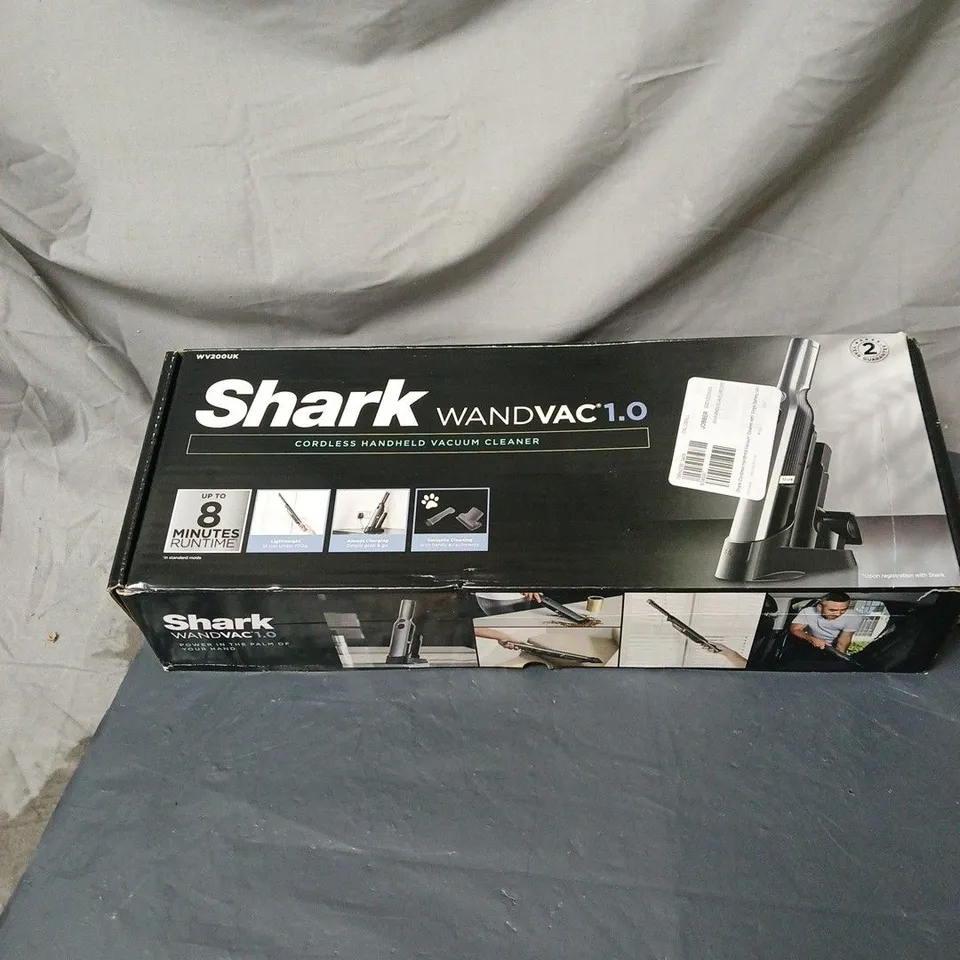 SHARK CORDLESS HANDHELD VACUUM CLEANER