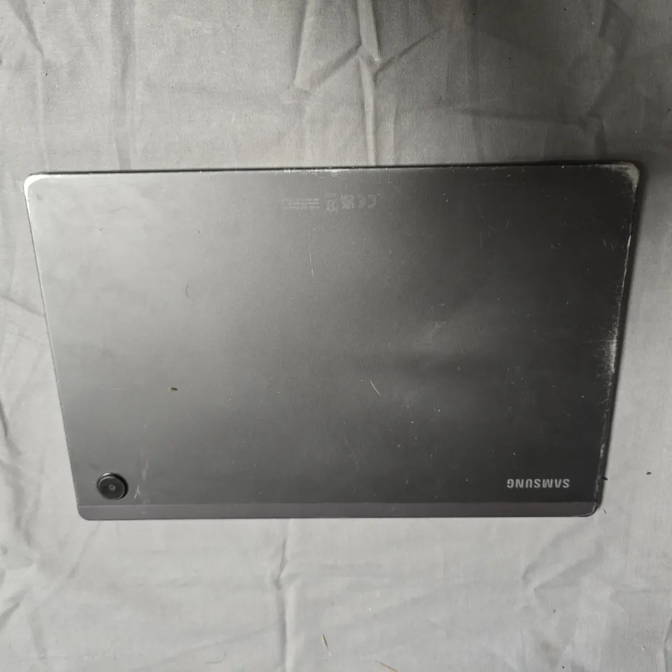 SAMSUNG TABLET – BLACK - MODEL UNSPECIFIED 
