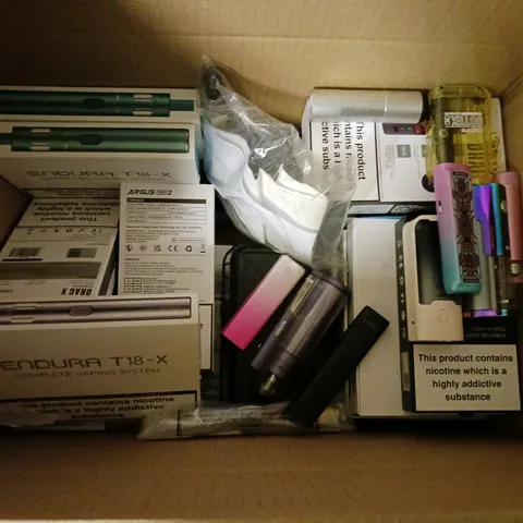 APPROXIMATELY 20 VAPES & E-CIGARETTES TO INCLUDE VOOPOO DRAG X, INNOKIN ENDURA T18-X, VOOPOO ARGUS PRO 2, ETC