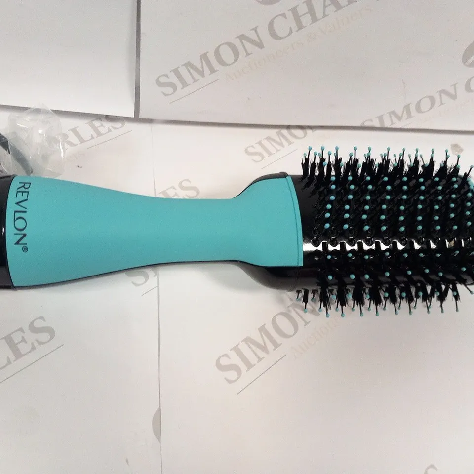 BOXED REVLON ONE STEP VOLUMISER