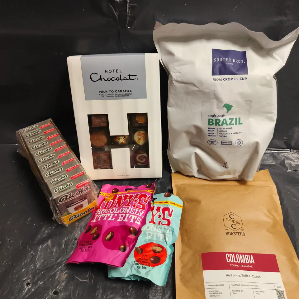APPROXIMATELY 10 ASSORTED FOOD/DRINK PRODUCTS TO INCLUDE RICOLA LIQUORICE, ROASTERS COFFEE, TONY'S CHOCOLATE ETC