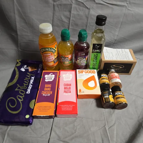 APPROXIMATELY 5 ASSORTED FOOD &DRINK ITEMS TO INCLUDE - CADBURYS, FRUIT SHOOTS AND SIMPLY COOK - COLLECTION ONLY
