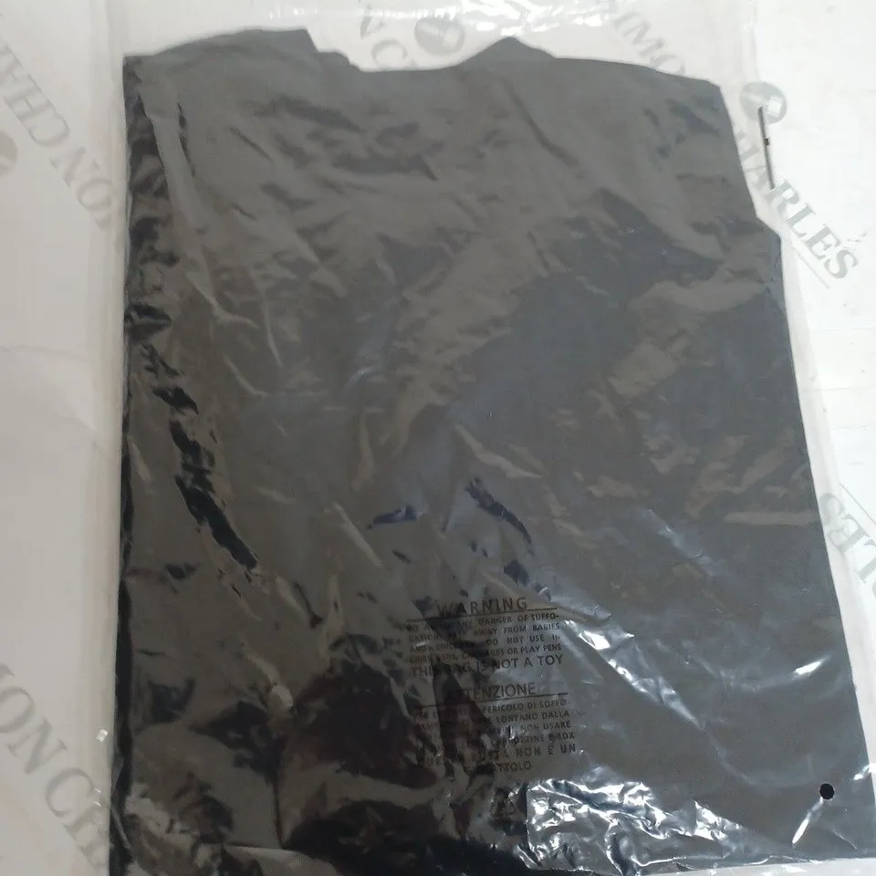 PACKAGED PALM ANGLES LOGO T-SHIRT IN BLACK - SIZE LARGE 