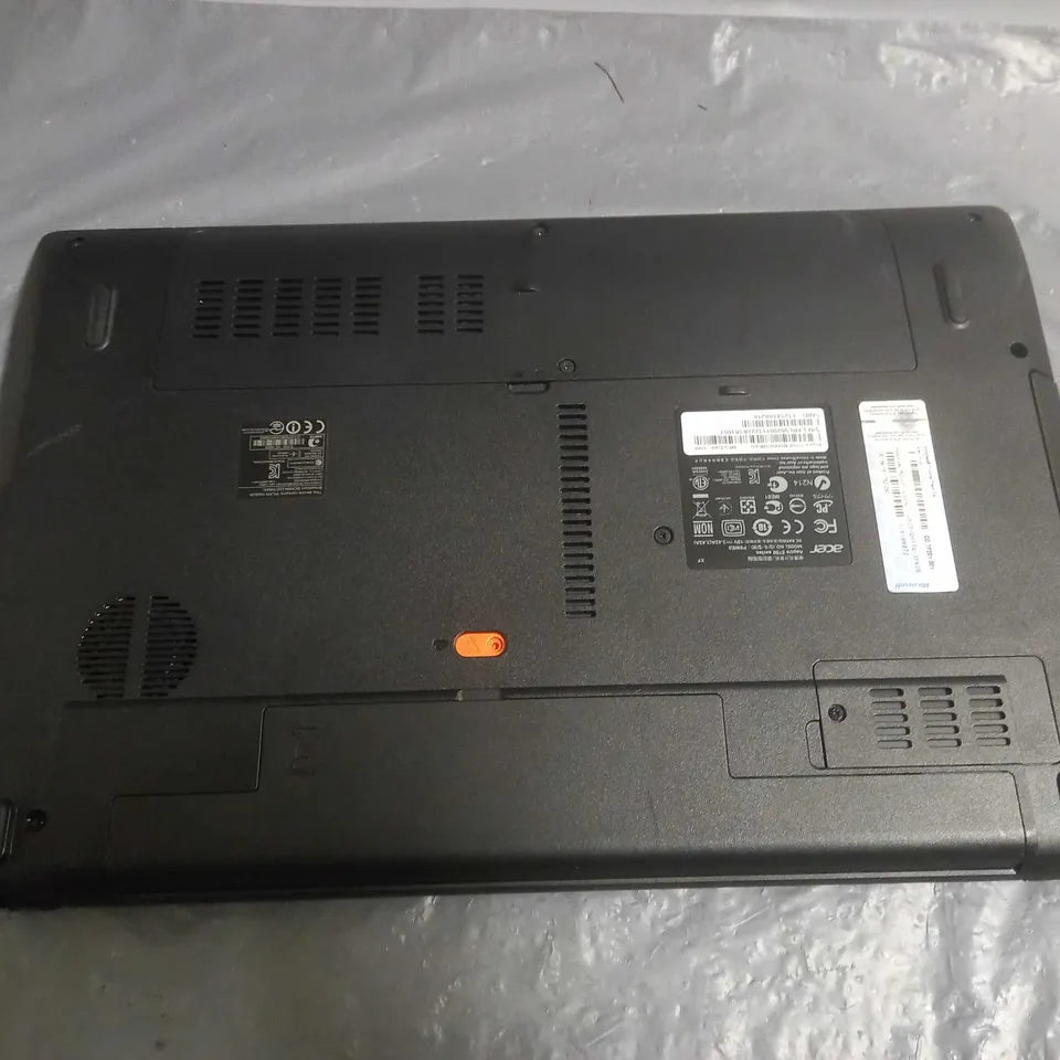 ACER ASPIRE 5750Z INTEL CORE 8940 LAPTOP - BLUE