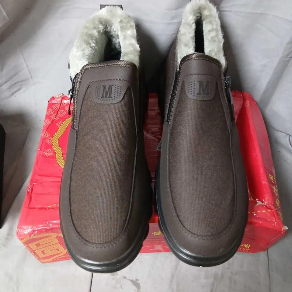 BROWN FAUX-FUR-LINED WINTER BOOTS – UK 9 (EU 44)